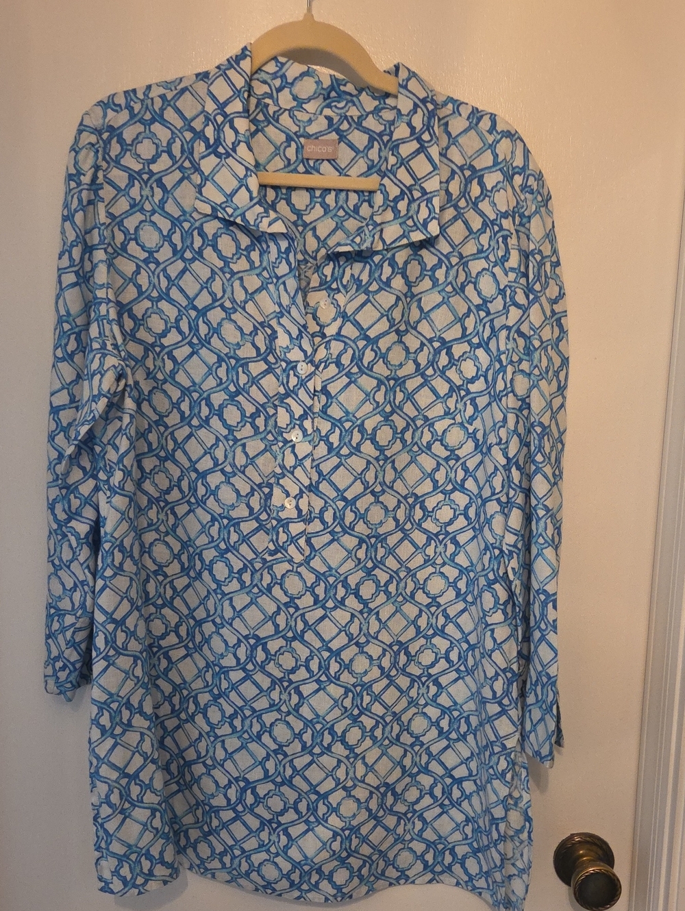 Chico's Blue Patterned Women's Tunic Shirt, Size 12/14 (Chico's size 2).